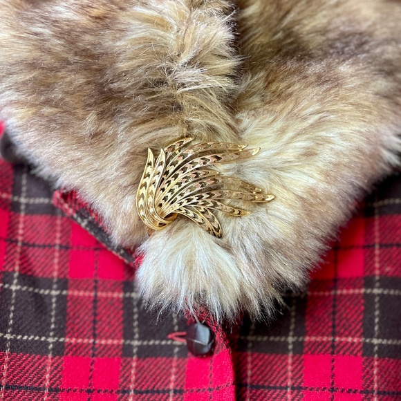 VINTAGE MONET Gold Tone Feather Bouquet Brooch, Mid-Century - Picture 5 of 7